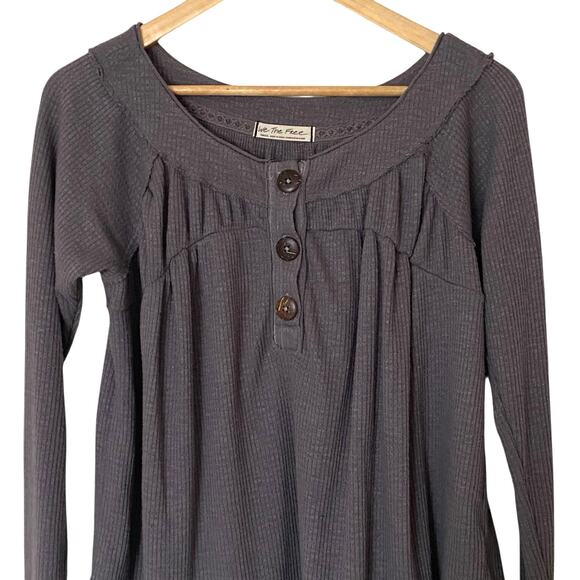 FREE PEOPLE We The Free Must Have Waffle Thermal Henley Top Gray, Size Small - Picture 7 of 13